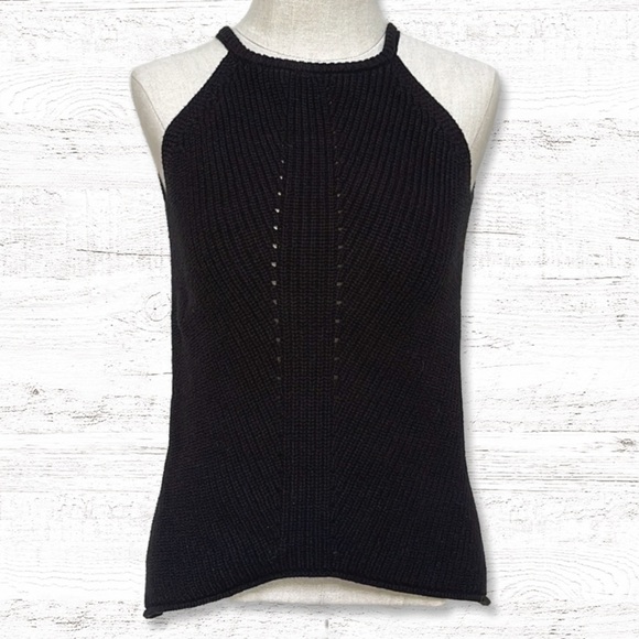 { Velvet Heart } - Sleeveless Sweater - Picture 1 of 4